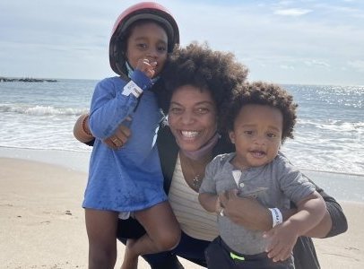 Sisters Supporting Sisters in Raising Healthy Black Children